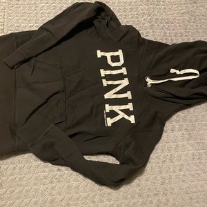 Pullover hoodie